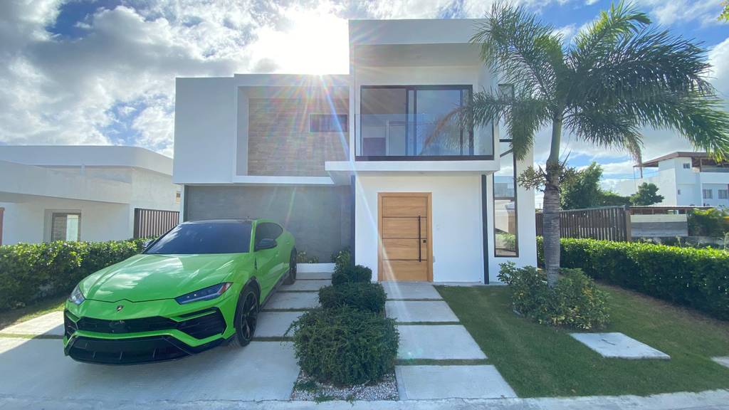 Villas y townhouses con playa artificial en Punta Cana